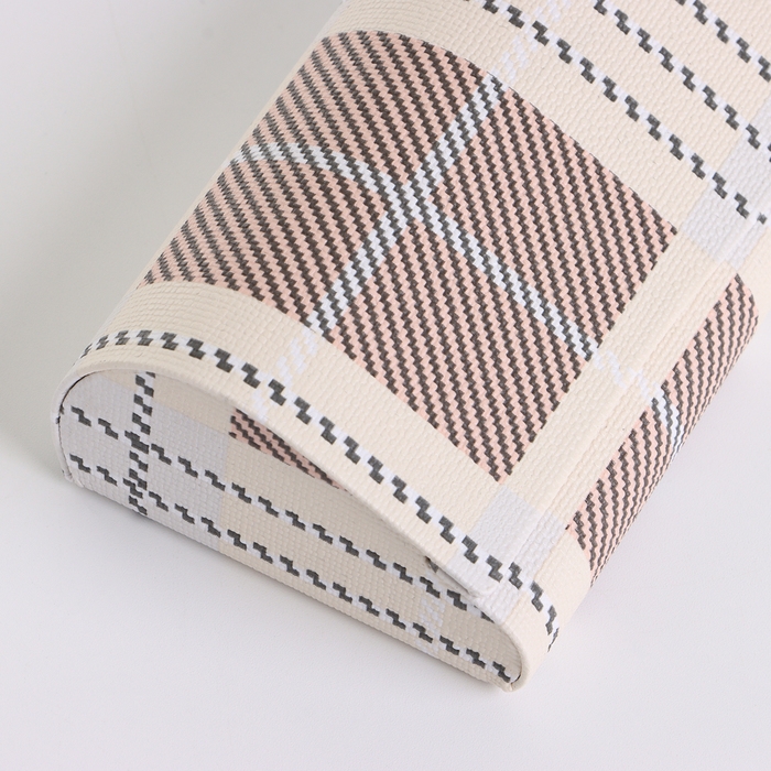 Футляр для очков на магните, длина 16 см, цвет бежевый Футляр для очков на магните, длина 16 см, цвет бежевый