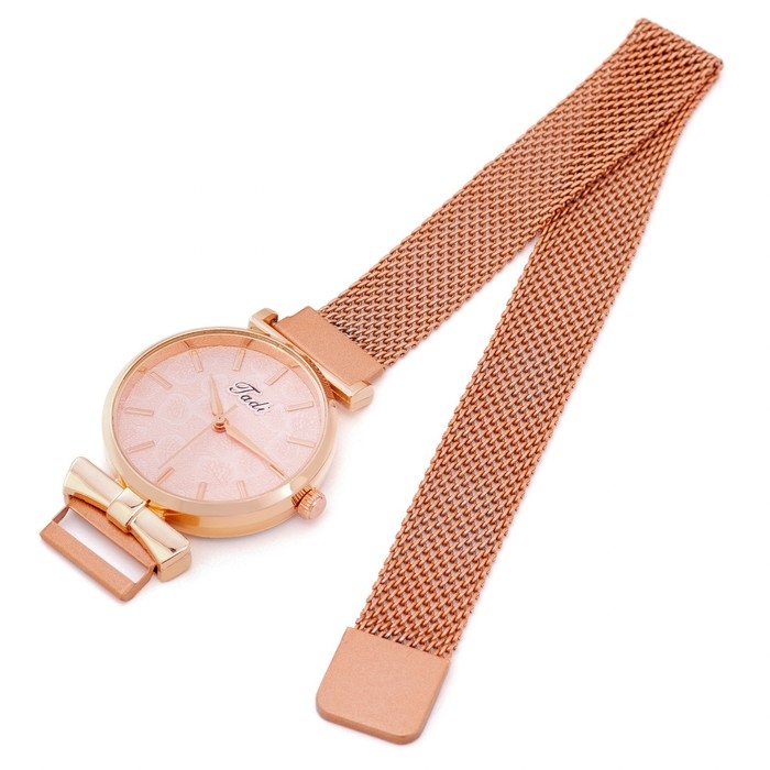 Часы наручные кварцевые женские, d-3.2 см, магнитный браслет, бежевые Часы наручные кварцевые женские, d-3.2 см, магнитный браслет, бежевые