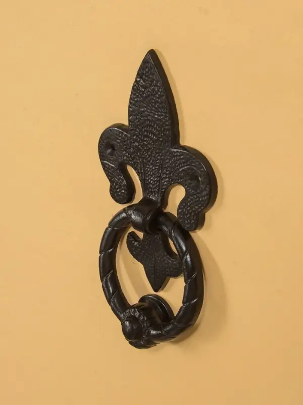 Дверной молоток "Геральдическая лилия"  10х20 см