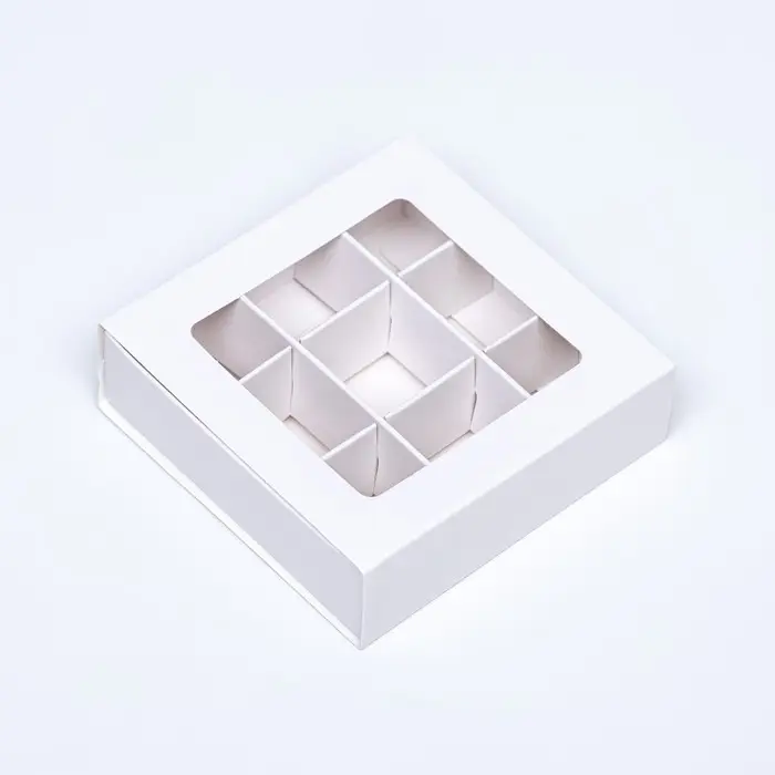 Коробка для 9 конфет, 8.7×8.7×2.5 см, тонкие разделители, белый Коробка для 9 конфет, 8.7×8.7×2.5 см, тонкие разделители, белый