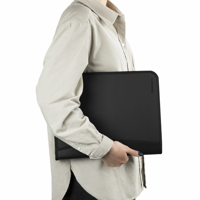 Папка на молнии А4, 2 отделения, Calligrata, 350 х 282 х 33 мм, пластик, 4 кармана, бизнес-класс, черная Папка на молнии А4, 2 отделения, Calligrata, 350 х 282 х 33 мм, пластик, 4 кармана, бизнес-класс, черная