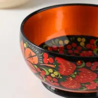 Салатник деревянный хохлома &laquo;Ягодка&raquo;, 16&times;16&times;9 см