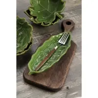 Блюдо сервировочное Доляна «Лист», 25×9×2,8 см, цвет зелёный