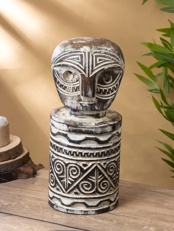 Сувенир Сувенир "Истукан" дерево 16х16х40 см