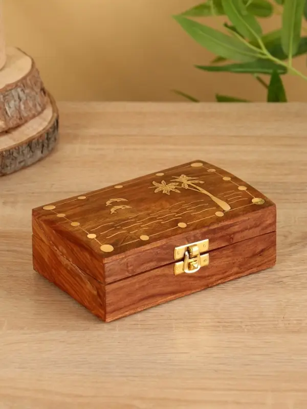 Шкатулка &laquo;Дельфины&raquo;, 15.5&times;10.5&times;5.5 см, дерево шишам, латунь