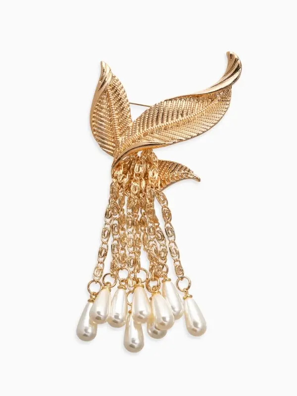 Брошь Брошь "Птица с жемчужным хвостом", цвет белый в золоте