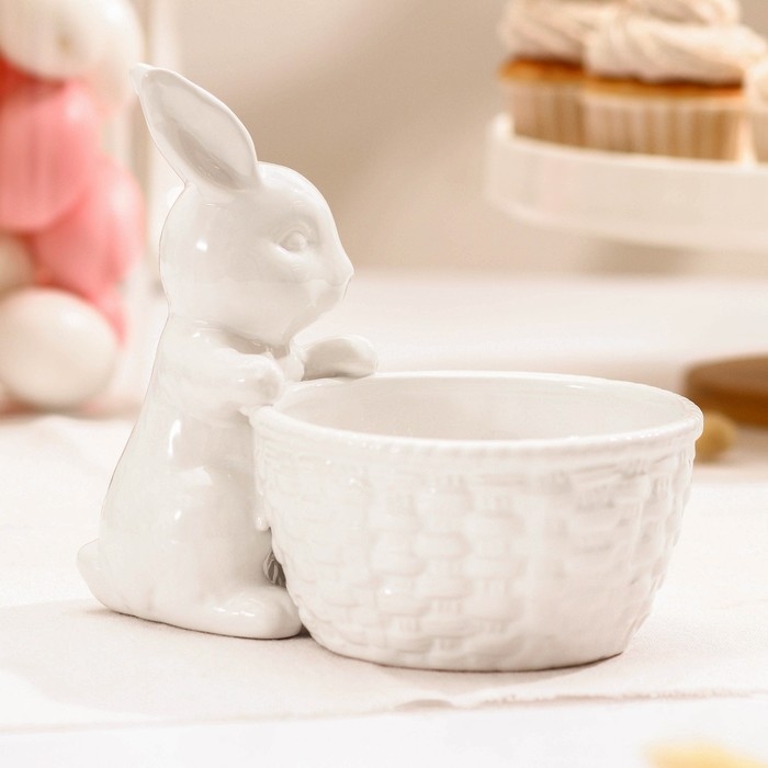 Конфетница Доляна «Зайка», 500 мл, 18,5×13,3×16,5 см, цвет белый