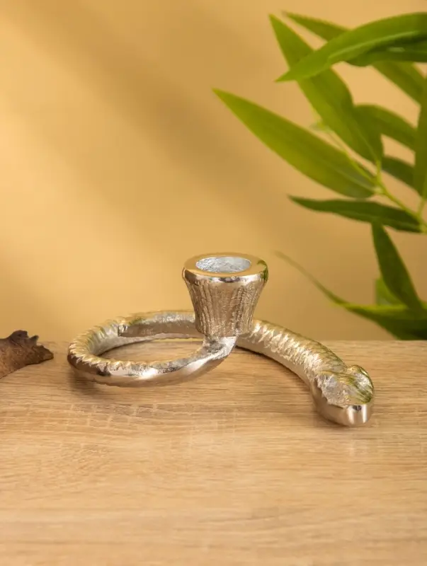 Подсвечник «Змейка», 15×9.5×5 см, алюминий Подсвечник «Змейка», 15×9.5×5 см, алюминий