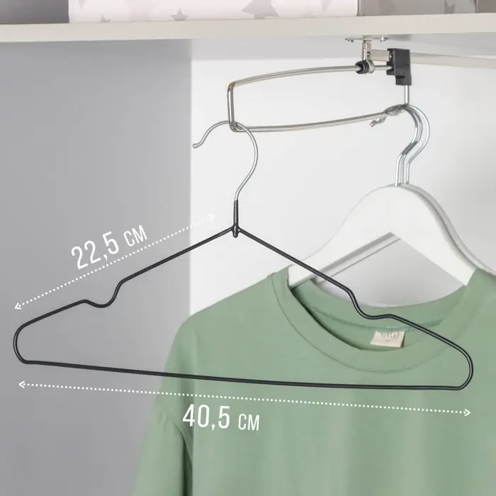 Плечики - вешалка для одежды, 41×20×0,3 см, чёрные Плечики - вешалка для одежды, 41×20×0,3 см, чёрные