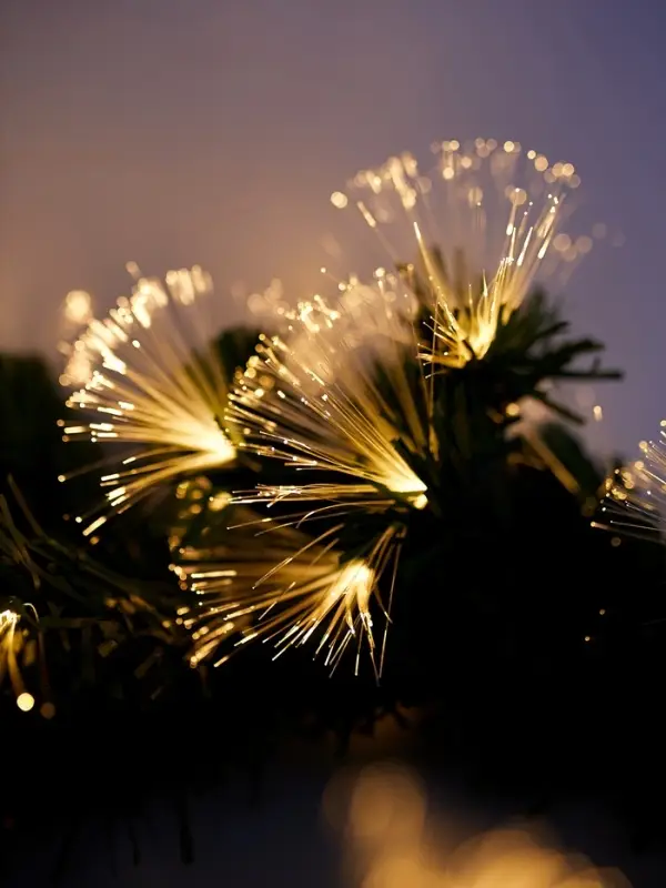 Хвойная гирлянда фиброоптическая «Вспышки» 200 см, автопереключение Хвойная гирлянда фиброоптическая «Вспышки» 200 см, автопереключение