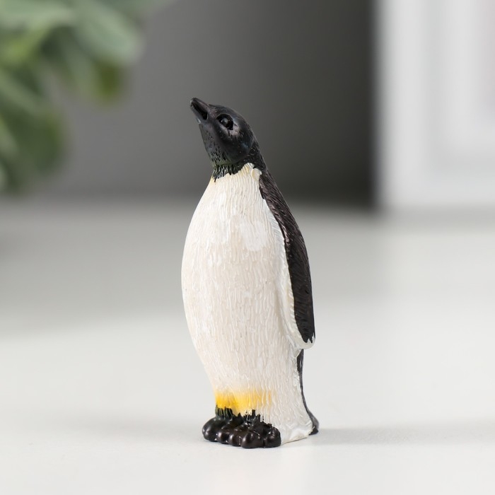 Сувенир полистоун "Императорский пингвин" набор 4 шт 1,8х2,7х4,5 см