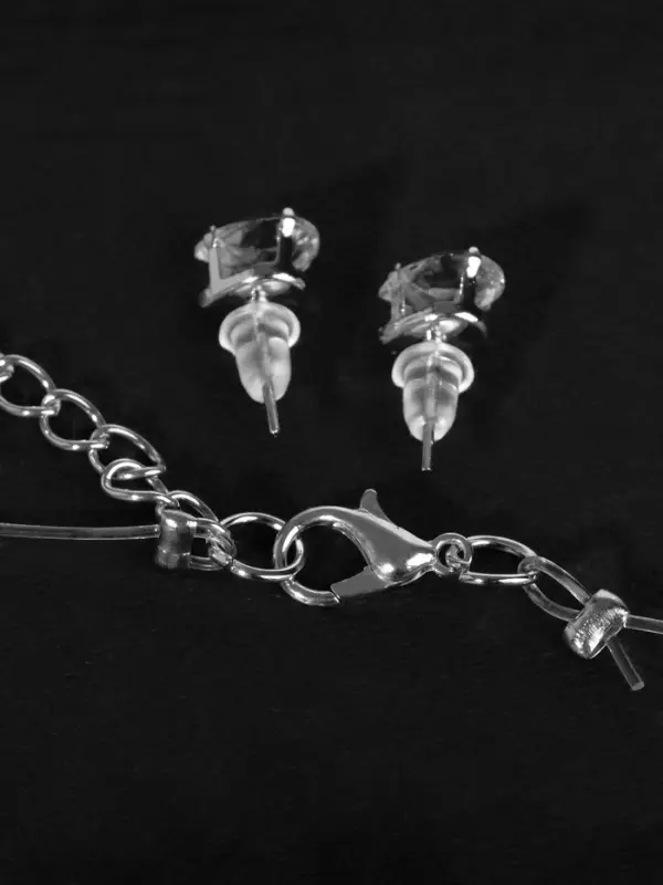 Гарнитур 2 предмета: кулон, серьги &laquo;На леске&raquo;, капелька, белые в серебре, 30 см