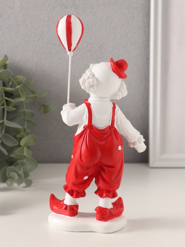Сувенир полистоун Сувенир полистоун "Клоун с воздушным шариком" красно-белый 9,5х5х20,5 см