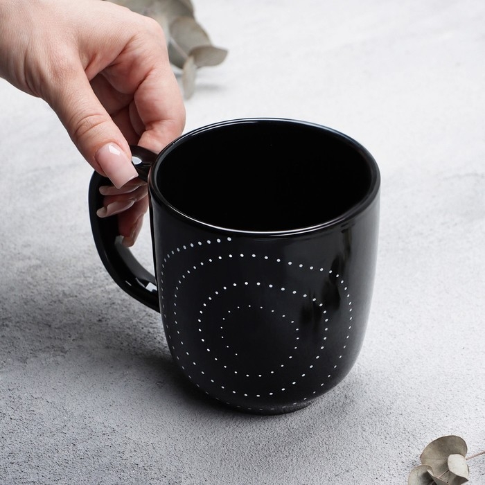 Кружка керамическая «Орнамент», 450 мл, цвет чёрный