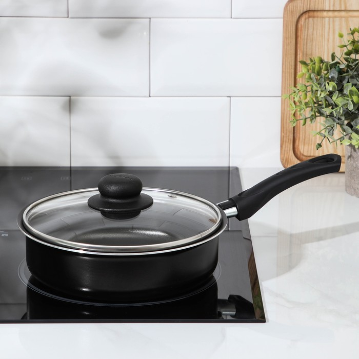 Сотейник Consul, 1,5 л, d=20 см, пластиковая ручка, стеклянная крышка, антипригарное покрытие, цвет чёрный Сотейник Consul, 1,5 л, d=20 см, пластиковая ручка, стеклянная крышка, антипригарное покрытие, цвет чёрный