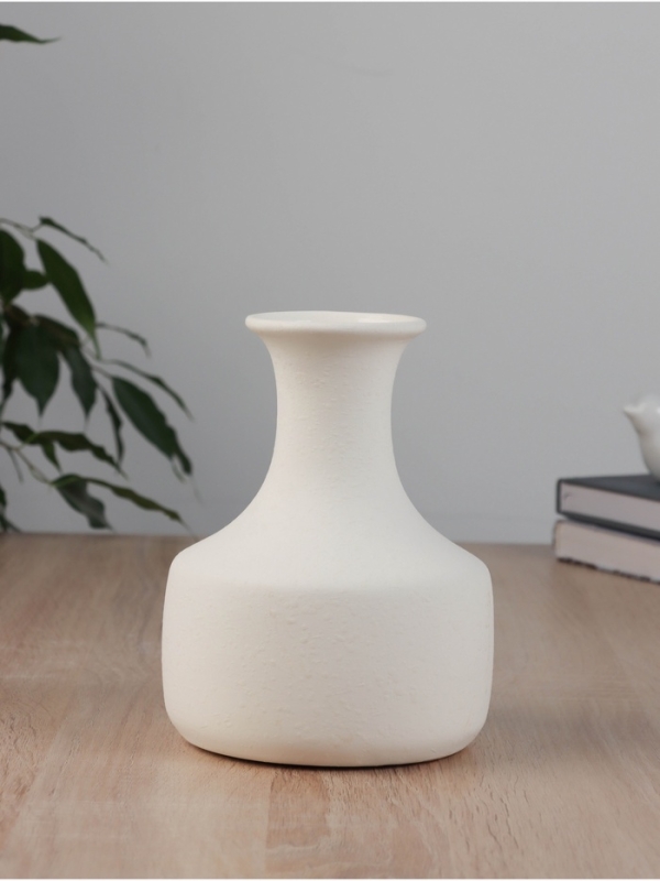 Ваза керамика настольная Ваза керамика настольная "Хелле" классик, d-7см, h-17х12,5 см, белый