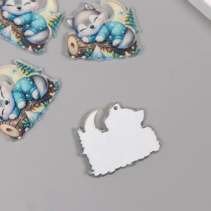 Декор для творчества акрил Декор для творчества акрил "Волчонок сладко спит на брёвнышке" 2,9х3,4х0,3 см