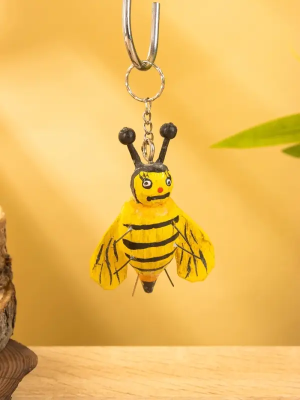 Брелок  Брелок "Пчёлка" 10х7х3 см, дерево
