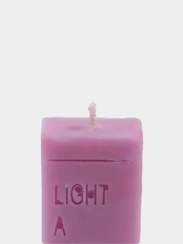 Свеча с надписью Light a candle, 1.5&times;1.5&times;8.5 см, соевый воск, МИКС