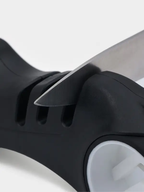 Точилка для ножей Доляна «БэтМобиль», 3 степени заточки, 19.2×4.4×6.2 см, чёрная Точилка для ножей Доляна «БэтМобиль», 3 степени заточки, 19.2×4.4×6.2 см, чёрная