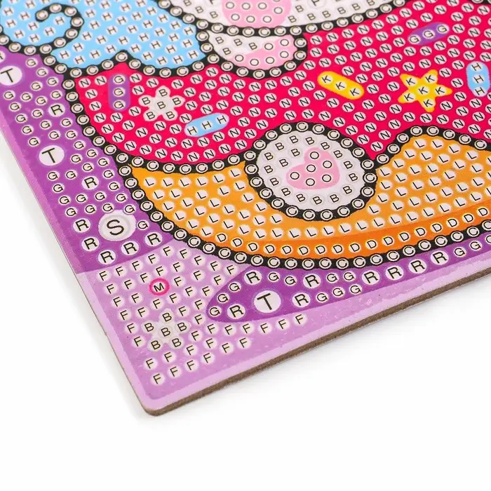 Алмазная мозаика 4в1 для детей. Создание стикеров, магнитов, брелоков и картины &laquo;Сказочные Единорожки&raquo;, набор для творчества