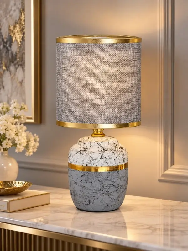 Лампа настольная RISALUX &laquo;Глиптика&raquo;, E14, 40 Вт, серо-белая, 13&times;13&times;26.5 см