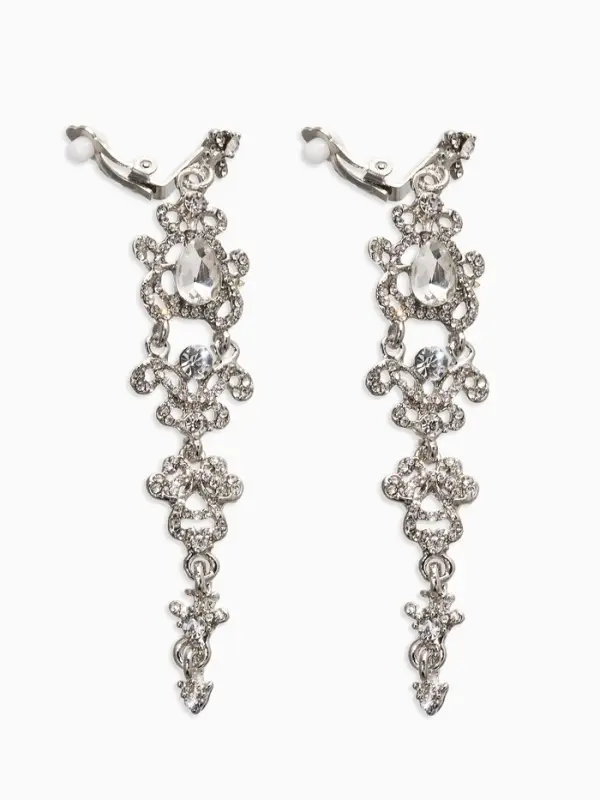 Серьги клипсы для ушей висячие со стразами QF &laquo;Ажур&raquo;, белые в серебре