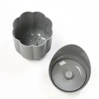 Горшок цветочный &laquo;Лаура&raquo;, пластиковый, с поддоном, 1.6 л, 14&times;14&times;12.5 см, серый