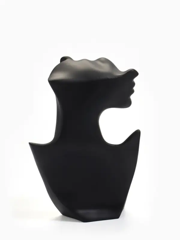 Бюст для украшений &laquo;QF. Половина лица&raquo;, отверстие под серьгу, 18&times;7&times;28 см, чёрный