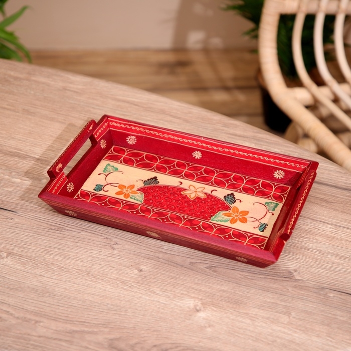 Поднос из дерева, батик 30х19х5 см Поднос из дерева, батик 30х19х5 см