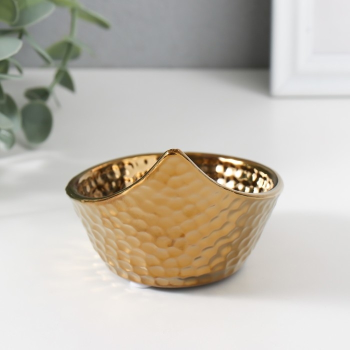 Подсвечник керамика на 1 свечу  Подсвечник керамика на 1 свечу "Капля" d=5 см золото 11х9х8 см