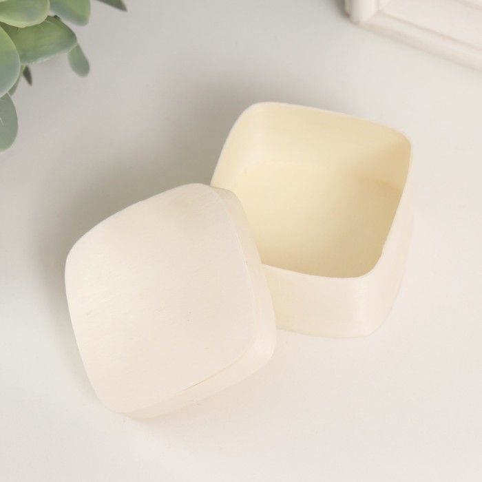 Шкатулка дерево под роспись закруглённый квадрат Шкатулка дерево под роспись закруглённый квадрат "Тонкий лист" 4,5х4,5х3 см