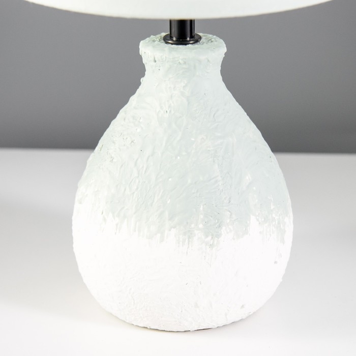 Настольная лампа Настольная лампа "Заряна" Е14 40Вт белый голубой 30х30х33см RISALUX