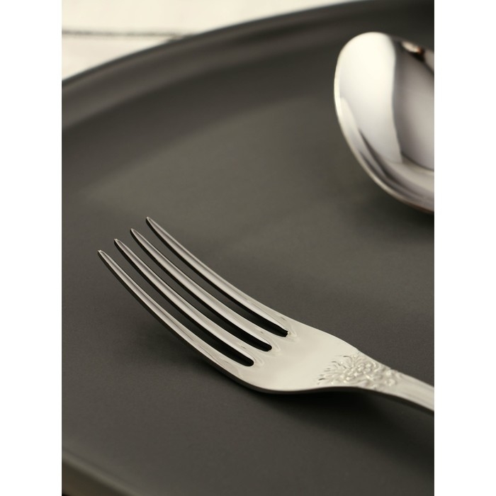 Набор столовых приборов «Тройка», 12 предметов, толщина 2 мм, цвет серебряный Набор столовых приборов «Тройка», 12 предметов, толщина 2 мм, цвет серебряный