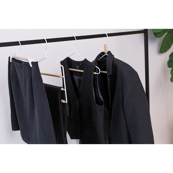 Плечики - вешалка для брюк и юбок LaDо́m Laconique, 36,5×31×1,1 см, многоуровневая, цвет белый Плечики - вешалка для брюк и юбок LaDо́m Laconique, 36,5×31×1,1 см, многоуровневая, цвет белый