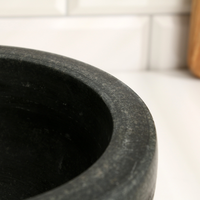 Ступка с пестиком из камня большая, 1000 мл, черная, в коробке Ступка с пестиком из камня большая, 1000 мл, черная, в коробке