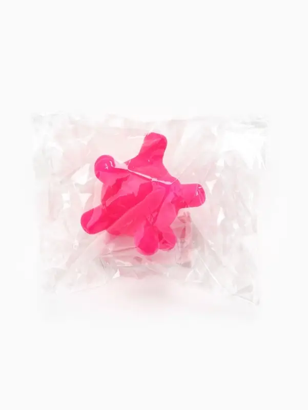 Игрушка для собак с пищалкой &laquo;Мячик, шипы&raquo;, 5 см, фуксия