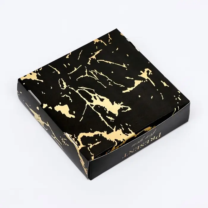 Коробка сборная с окном, «Презент», 11.5×11.5×3 см