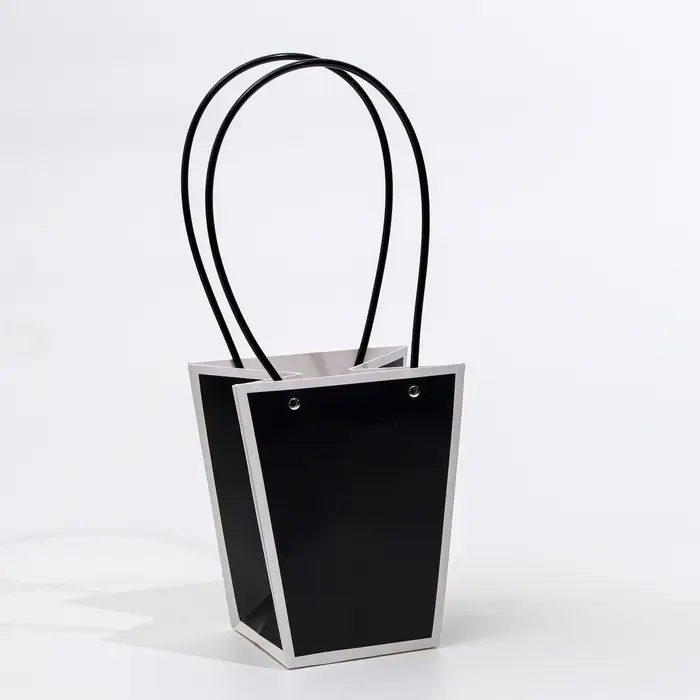 Сумка для цветов чёрная влагостойкая, 17&times;17 - 11.5&times;11.5 - 20 см