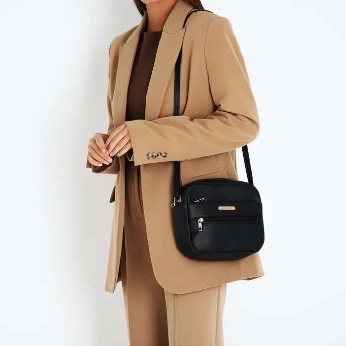 Сумка женская кросс-боди на молнии, 21&times;7.5&times;17 см, чёрная