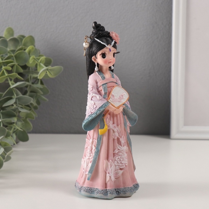 Сувенир полистоун  Сувенир полистоун "Девочка в кимоно с зеркалом" розово-сиреневый 6х7,5х18 см