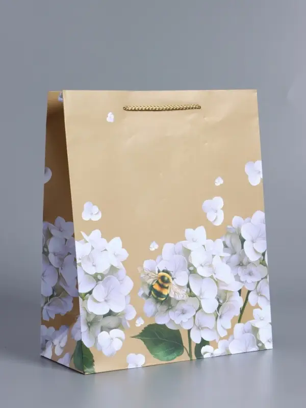 Пакет подарочный ламинированный "Пчёлка" 26 х 12 х 32 см