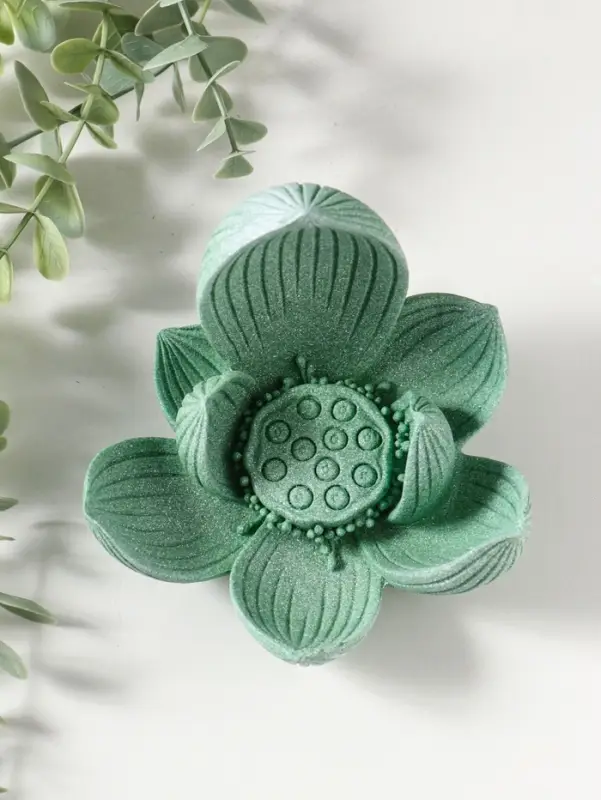 Сувенир полистоун "Лотос и Ганеша" зелёный 12,5х12,5х11 см