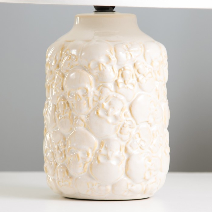 Настольная лампа Настольная лампа "Череп" Е14 40Вт 23х23х34,5 см RISALUX