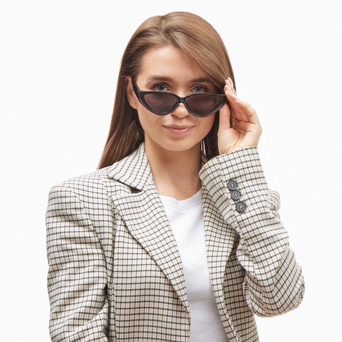 Очки солнцезащитные OneSun, uv 400, дужка 14 см, ширина 15 см, линза 4.2 х 6.5 см Очки солнцезащитные OneSun, uv 400, дужка 14 см, ширина 15 см, линза 4.2 х 6.5 см