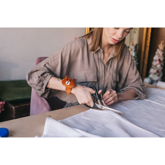 Игольница на браслете «Мишка», 23×6.5 см, коричневая Игольница на браслете «Мишка», 23×6.5 см, коричневая