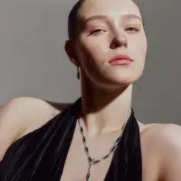 Набор 2 предмета: серьги, колье &laquo;Листопад&raquo;, ромб, изумрудно-белый в серебре, 45 см