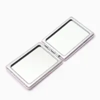 Зеркало складное &laquo;Крокодил&raquo; с увеличением, 6.3&times;8.7&times;1.2 см, сиреневое