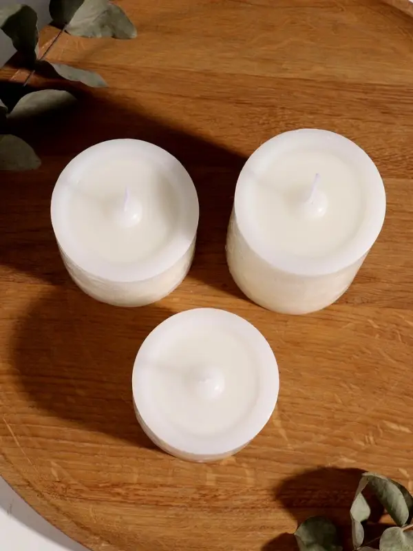 Набор свечей "Столбики белые" 3 шт d=7,5 см h=4,8; 7,5 и 10 см 22,5х7,5х10 см