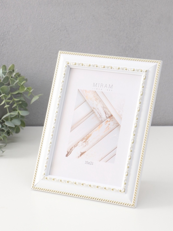 Фоторамка пластик Фоторамка пластик "МИРАМ" 15х21 см, белый с золотом